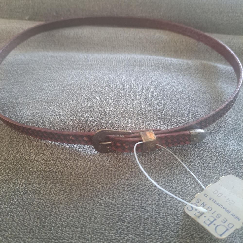 Elegant Brown Hat Band